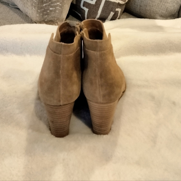 Lucky Brand Yabba Stacked Wedge Ankle Booties - Picture 4 of 6